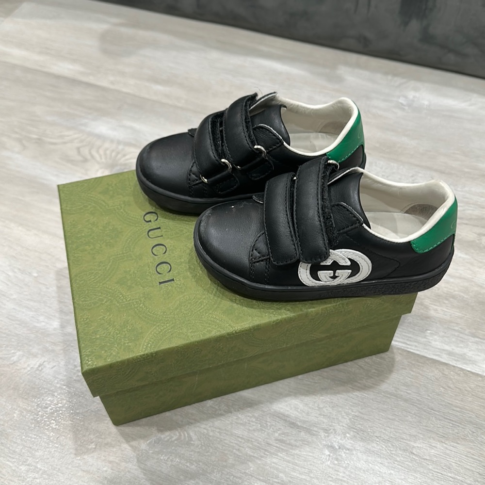 Authentic GUCCI kids/toddler sneakers size 22